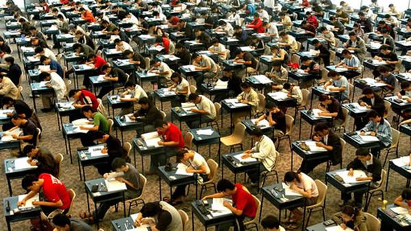 590 students affected with voided exams as SUSS Prof caught being too generous with exam tips