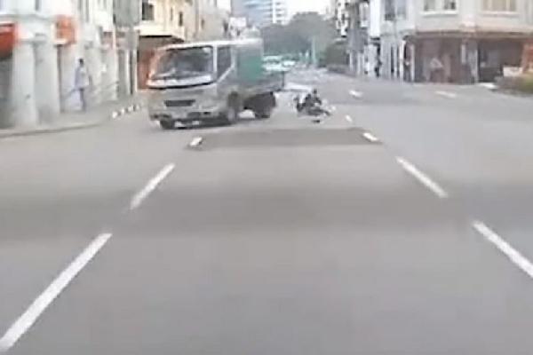 64 year old jaywalker knocked down by lorry at Jalan Besar