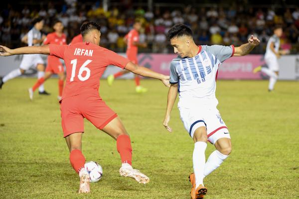 Singapore fans flock to watch live screening of Lions' defeat, are the fans back?