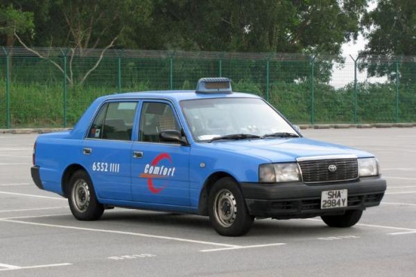 One of only two Crown Toyota Taxis in SG spotted in Simei